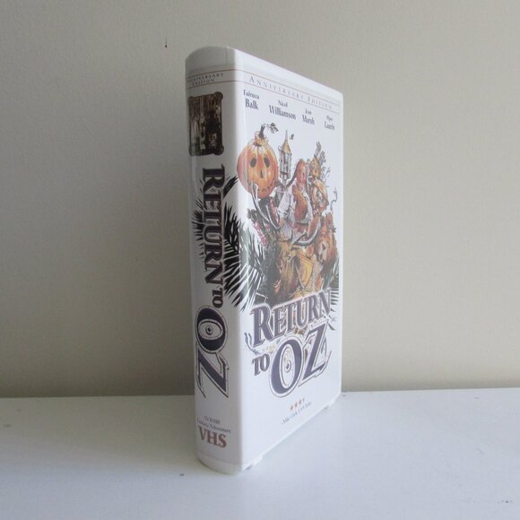 VHS Tape - Return To Oz - Picture 4 of 8